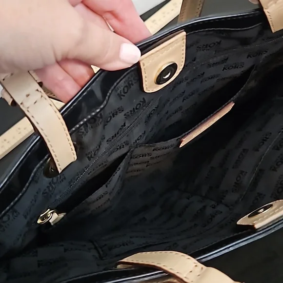 MICHAEL Michael Kors Jet Set Black Patent shoulder bag - Picture 13 of 14